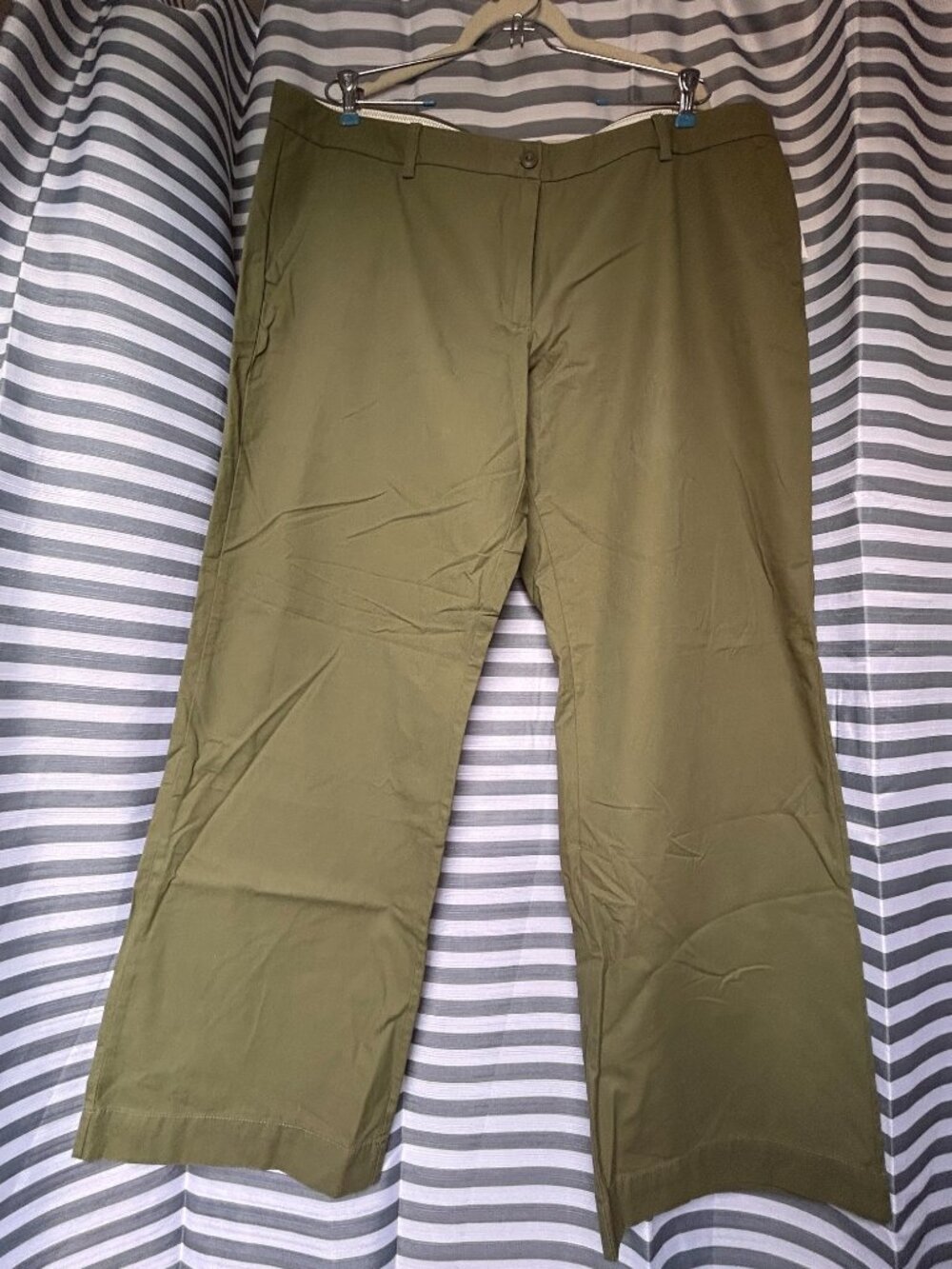 Gap Classic Khaki Olive Green Chino Pants Women’s Size 20 Regular NWT